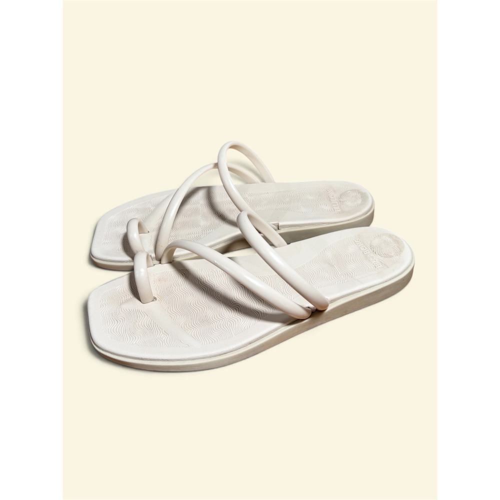Billabong Strappy Toe Loop Sandals Womens 7 Cream Square Toe Minimalist Slides